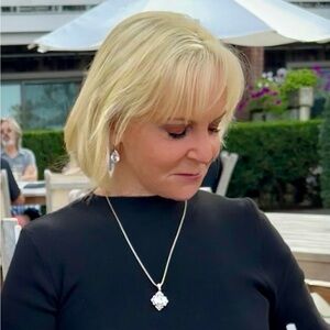 Meet your Posher, Barbara